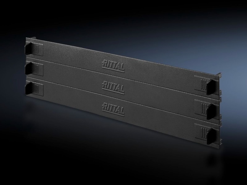 Blanking panel, 482.6 mm (19") Tool-free attachment