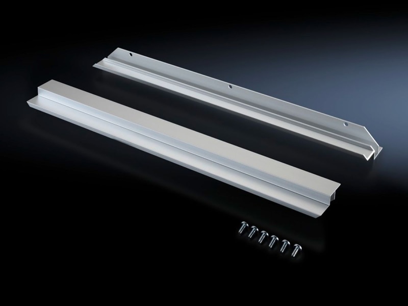 Infill panels, 482.6 mm (19"), horizontal for adapter sections