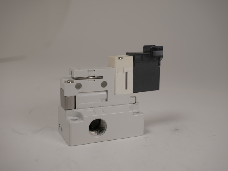 SMC VQZ115K-5LOB-01T