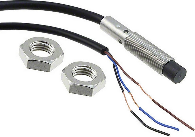 Omron E2B-S08KN04-WP-C1 2M