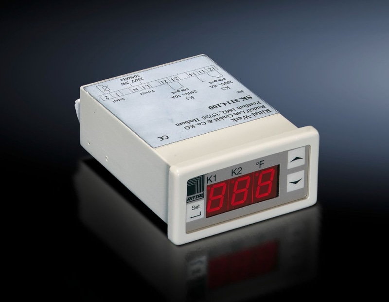 Boîtier numérique avec affichage de la température interne et thermostat