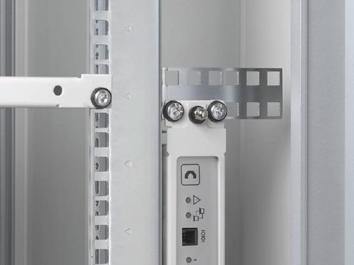 Mounting kit, 2 U for 19" equipment